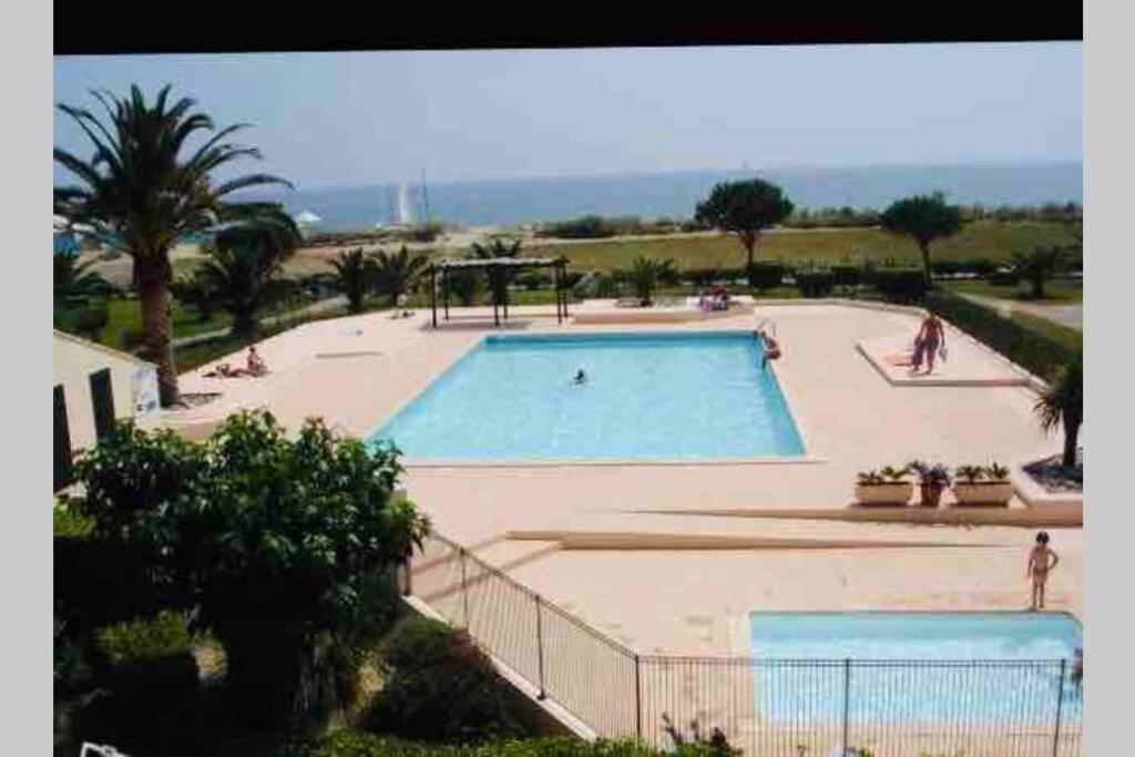 Les Capitelles Bord De Plage Avec Grande Piscine - Vue Montagne Saint-Cyprien  Exterior photo